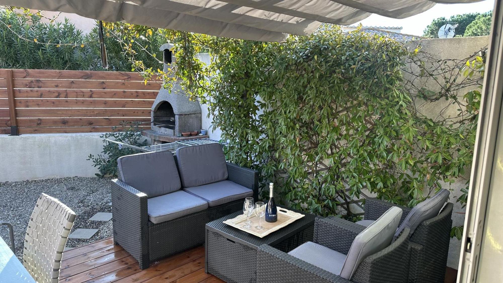 Apartement Maenat Borgo  Bagian luar foto